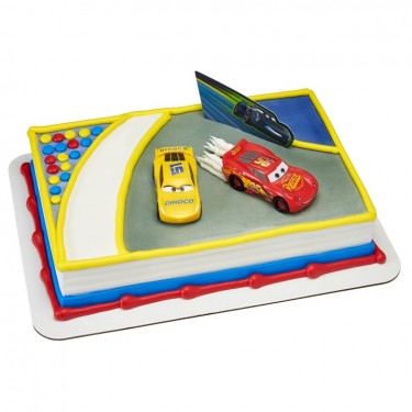 Cars 3 – “Ahead of the Curve” Cake